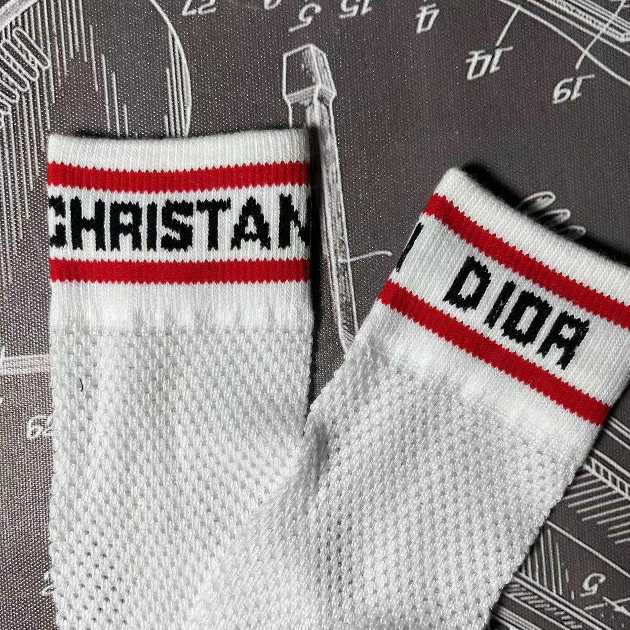 CND /디올 양말