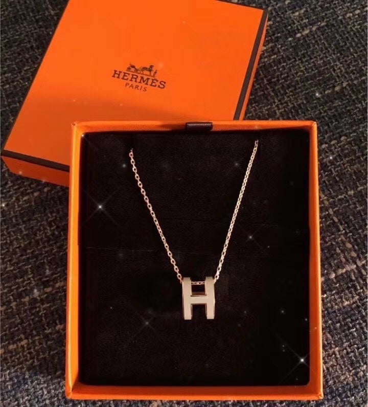 에르메스 밀크티 H 목걸이