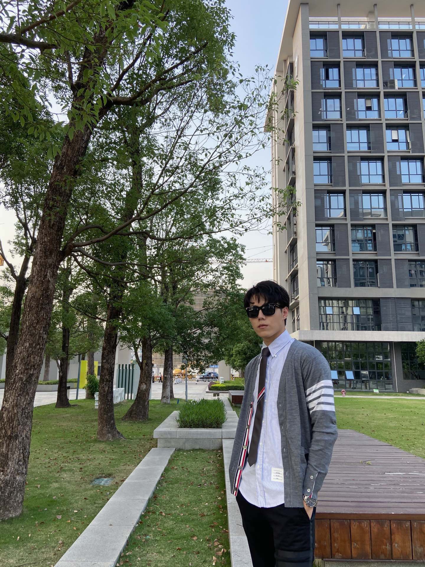 TJ / 톰브라운 라파엘 극세 울 100% 가디건 3가지색상(블랙,네이비,그레이)