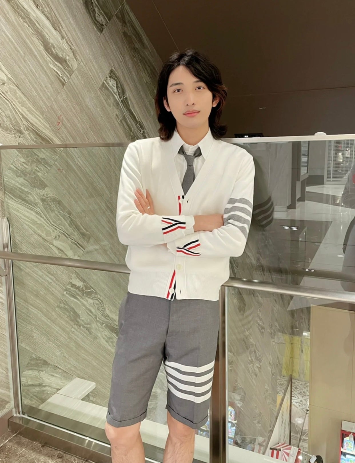 TJ셀러 / 톰브라운 남성용 울 𝟰바 정장 반바지 2가지색상