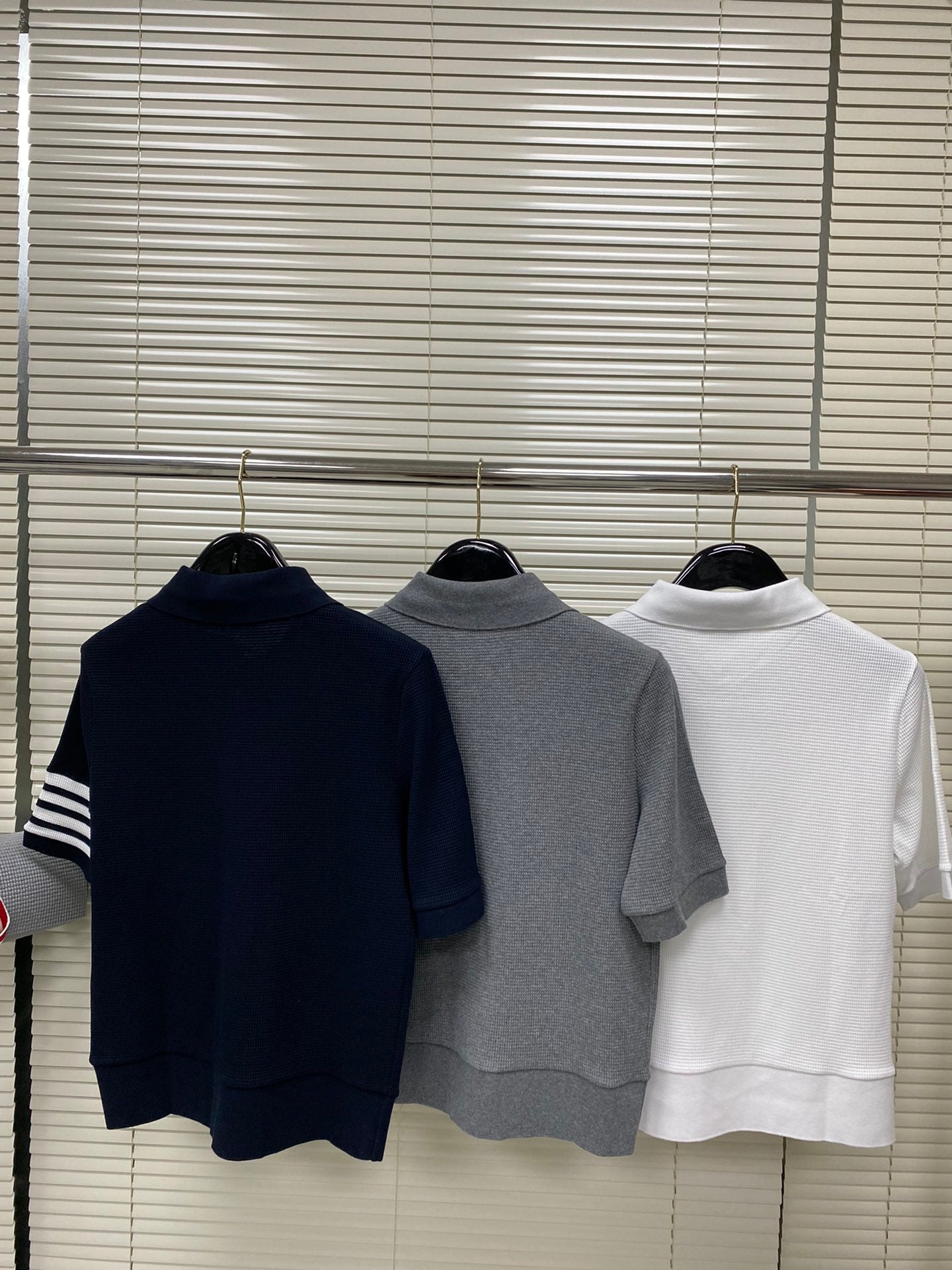 TJ / 톰브라운 4BAR 와플원단 카라티