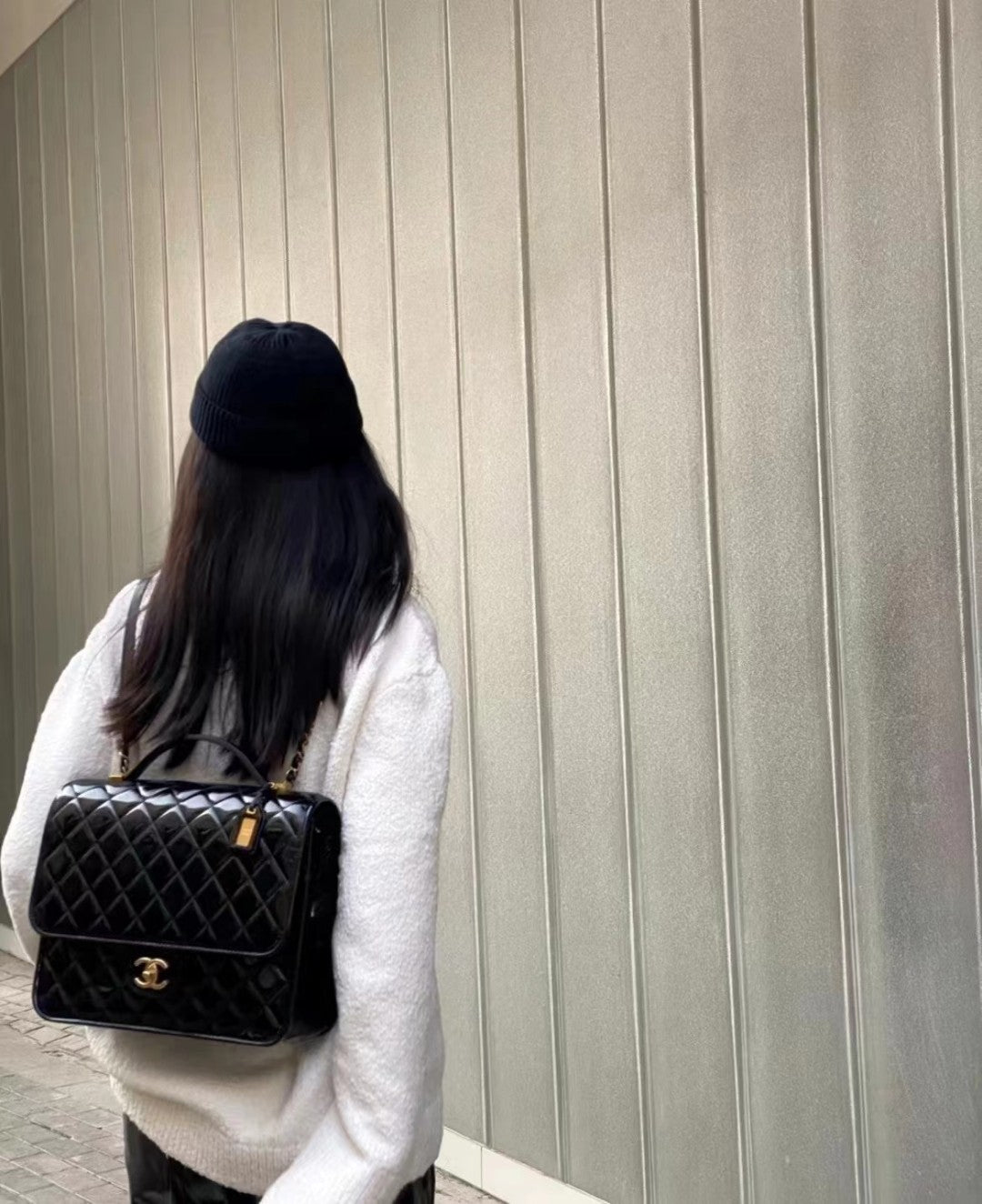 *무역/샤넬 페이던트 카프스킨 백팩 라지 블랙 골드 메탈