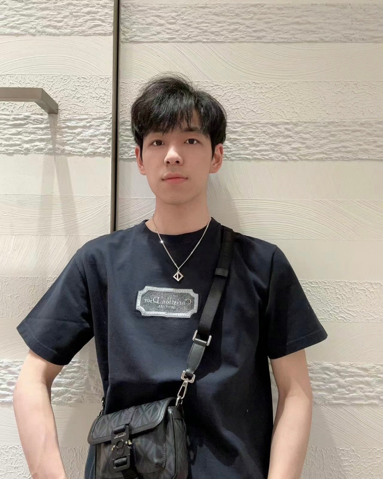 TJ셀러 / 디올 반팔티 , 𝗗𝗜𝗢𝗥 코튼 루즈 𝗧 셔츠 블루