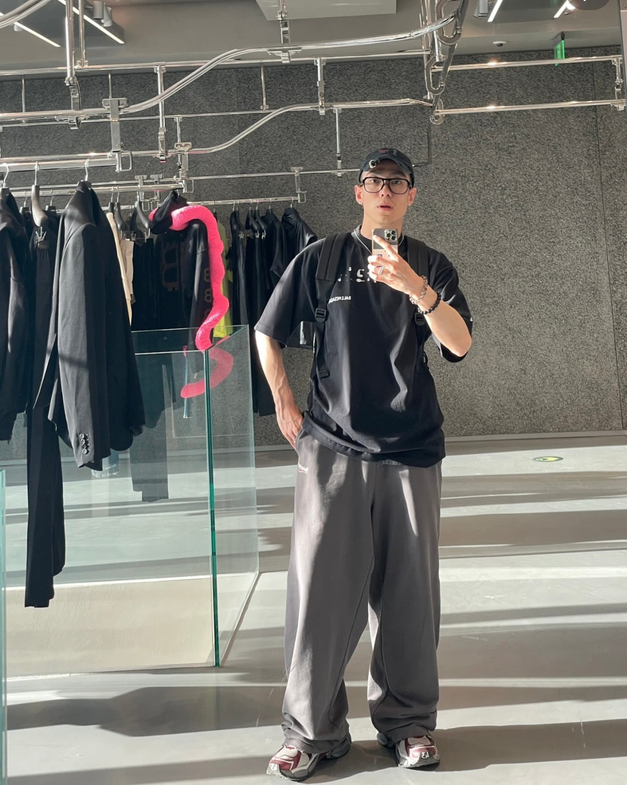TJ / 발렌시아가 반팔 티셔츠