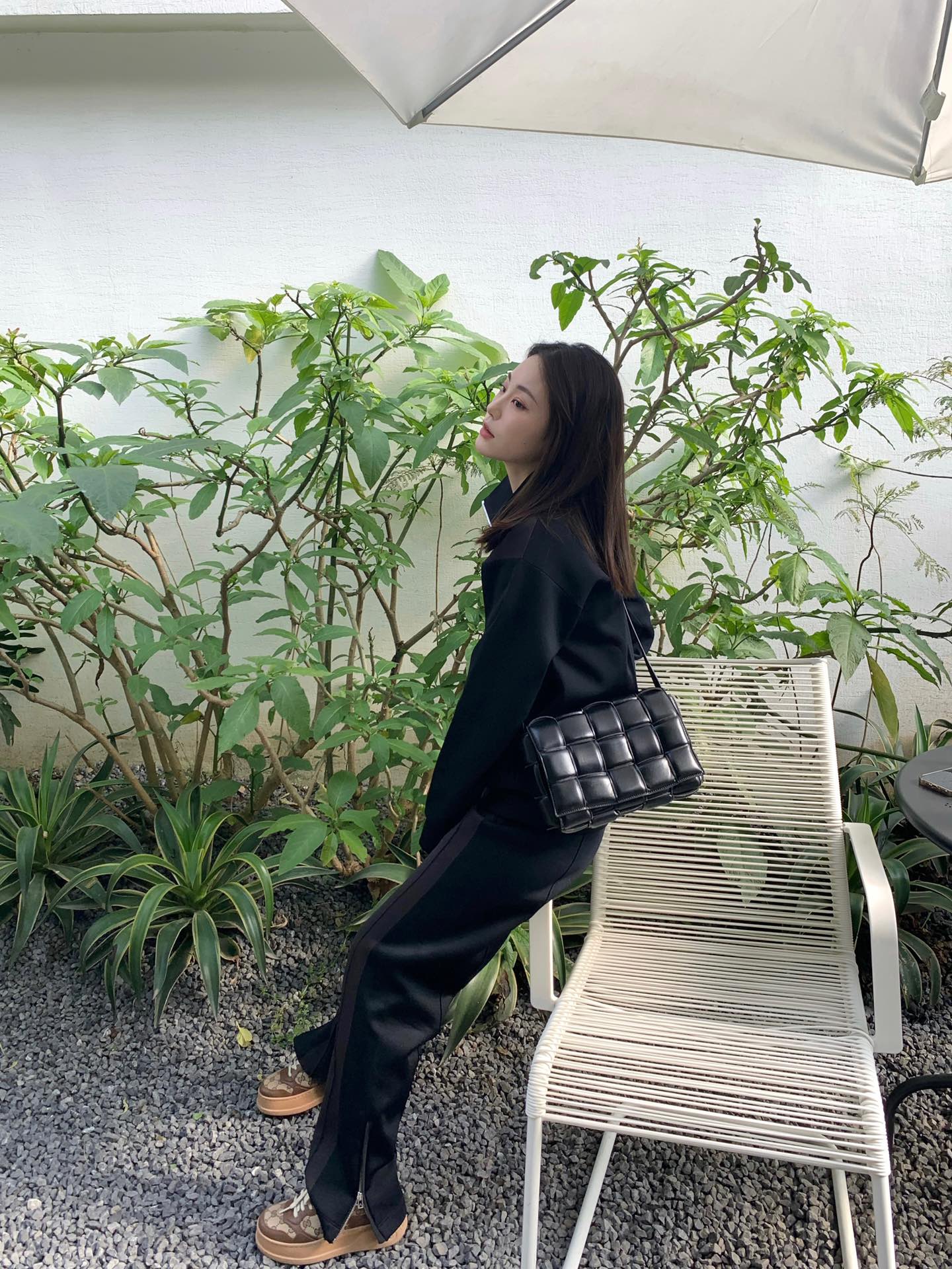 대리석 / 보테가베네타 3종 (집업 , 후드티 , 팬츠)