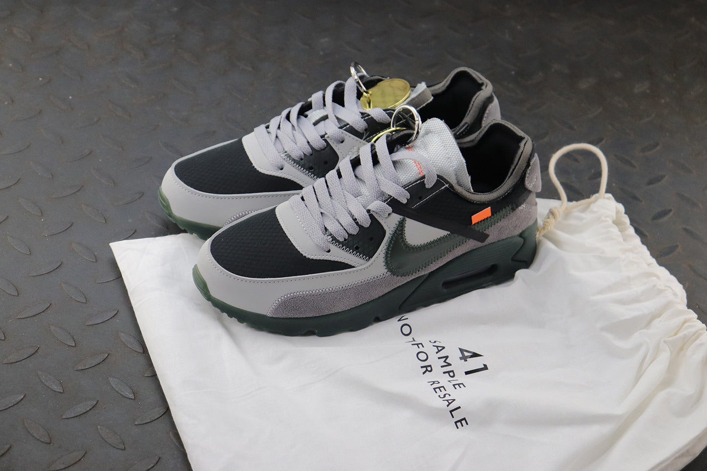 MEC /MAX90 OW 나이키 남성 스니커즈