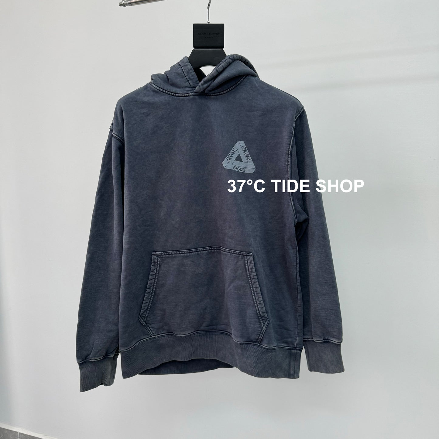 37도 / 팔라스 FW23 워싱 아웃 트라이퍼그 후드