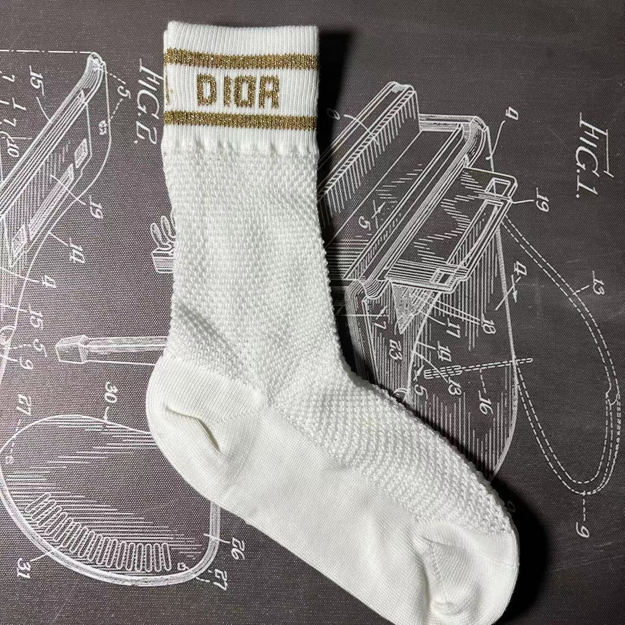 CND /디올 양말