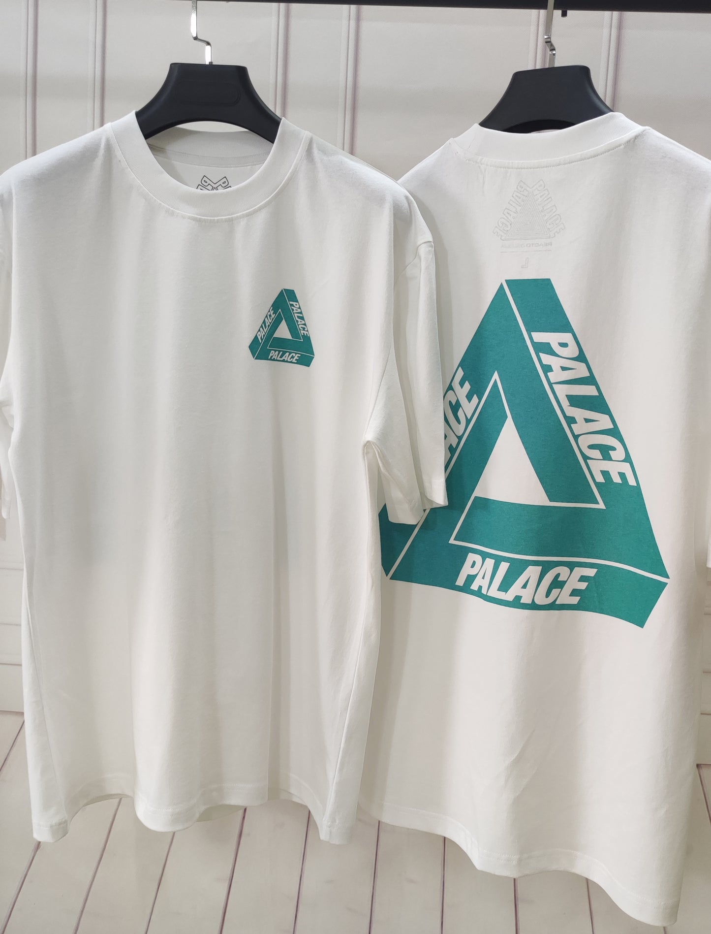 탑팔라스 / 팔라스 반팔티 , Palace Reacto Tri-Ferg T-Shirt White