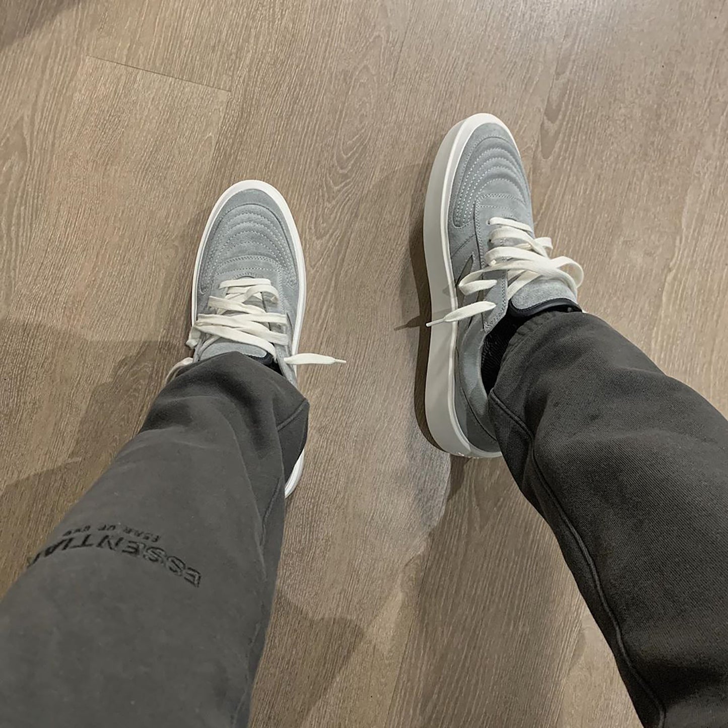 세나 / FOG ESSENTIALS FEAR OF GOD 더블 라인 하이 스트리트 캐주얼 스포츠 3M 반사 바지