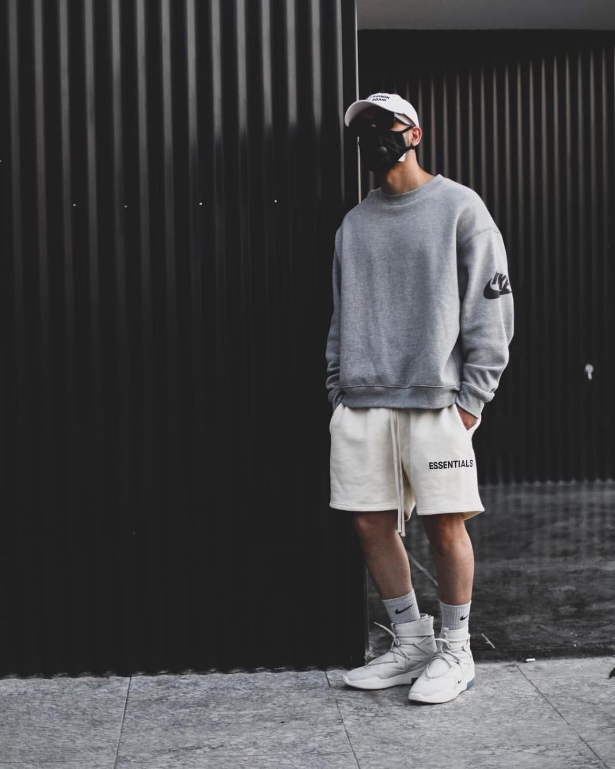 세나 / FOG ESSENTIALS FEAR OF GOD 이중선 문자 하이 스트리트 스포츠 캐주얼 반바지 남성 조수