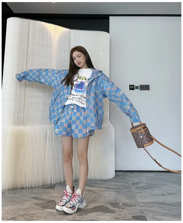 타일공장 / 루이비통 여성 반바지