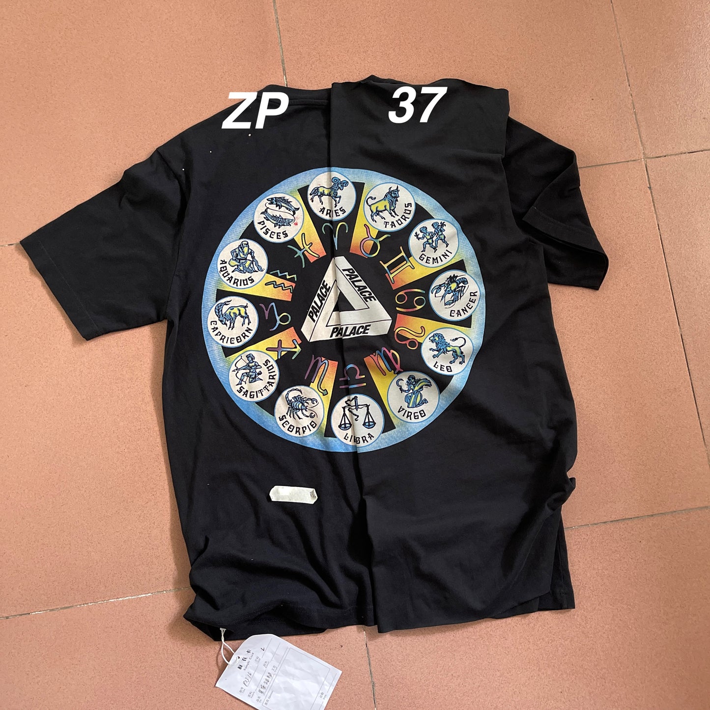 37도 / 팔라스 반팔티 , Black- P Zodigac T-Shirt