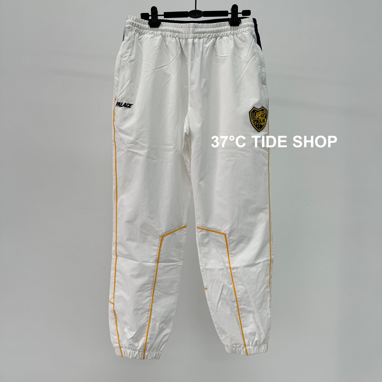 37도 / 팔라스 , P2455-PALACE PALAMAT SHELL JOGGER