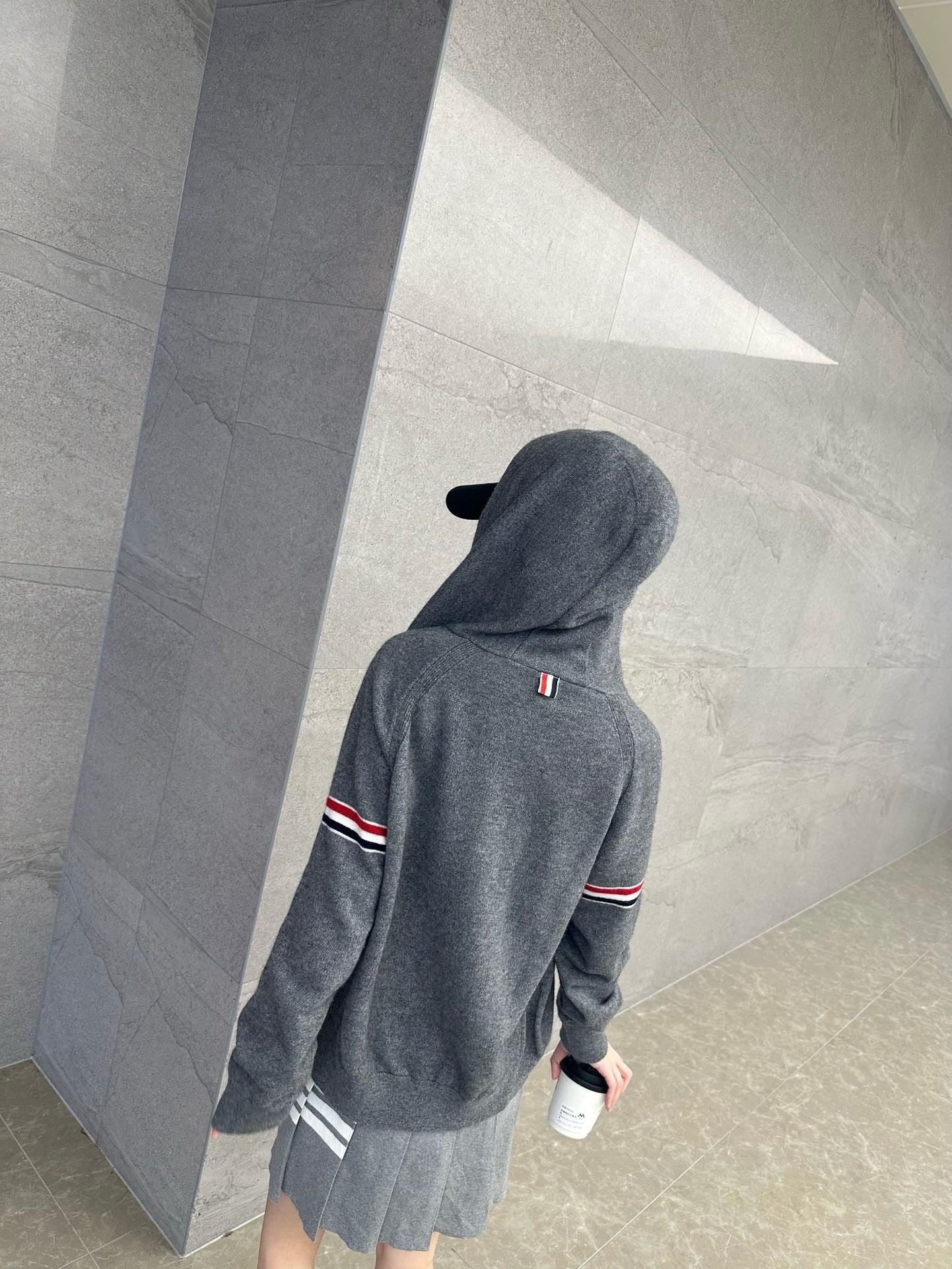 대리석 / 톰브라운 양팔 삼선 캐시미어 후드 집업