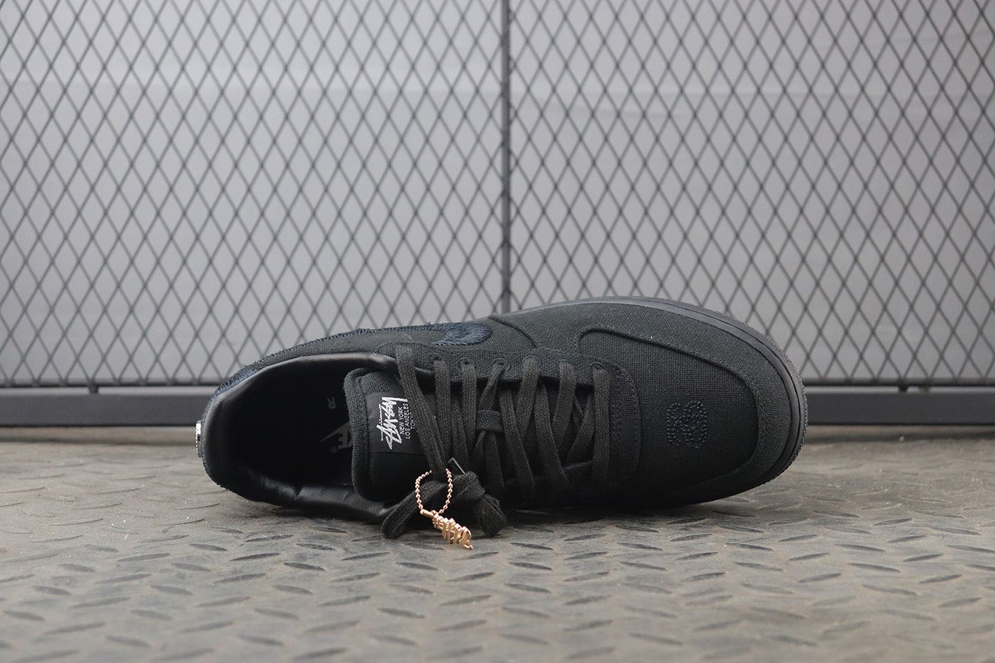 MEC / 【H12】 나이키 남성 스니커즈 CZ9084-001