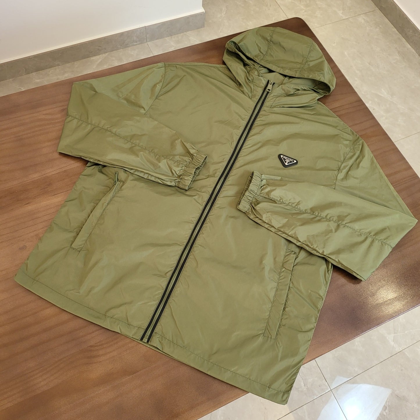 GTR / Prada 24SS 프라다 경량 아웃도어 자켓
