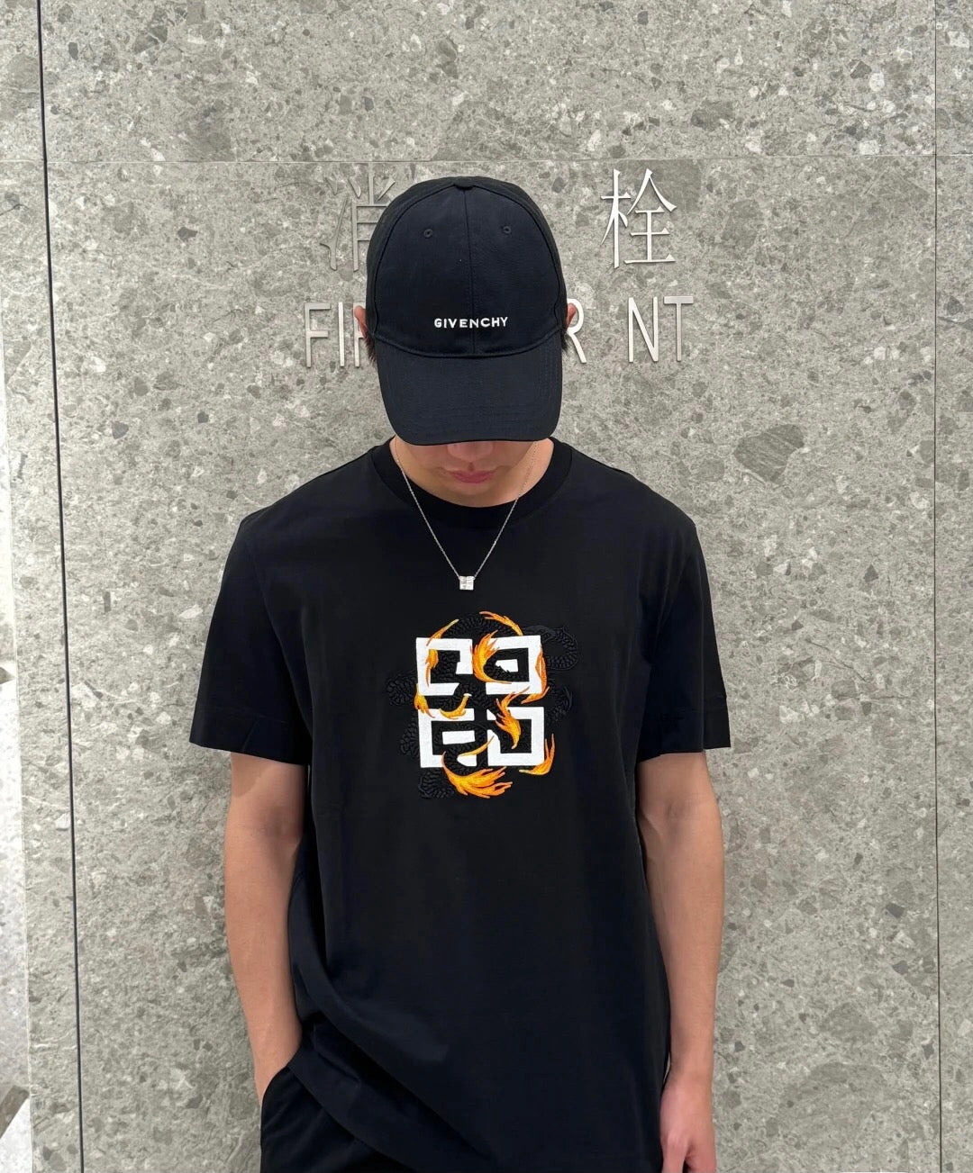 체인2호 / 지방시 반팔, 지방시*/GVC 지방시 24SS 4G 드래곤 자수 티셔츠