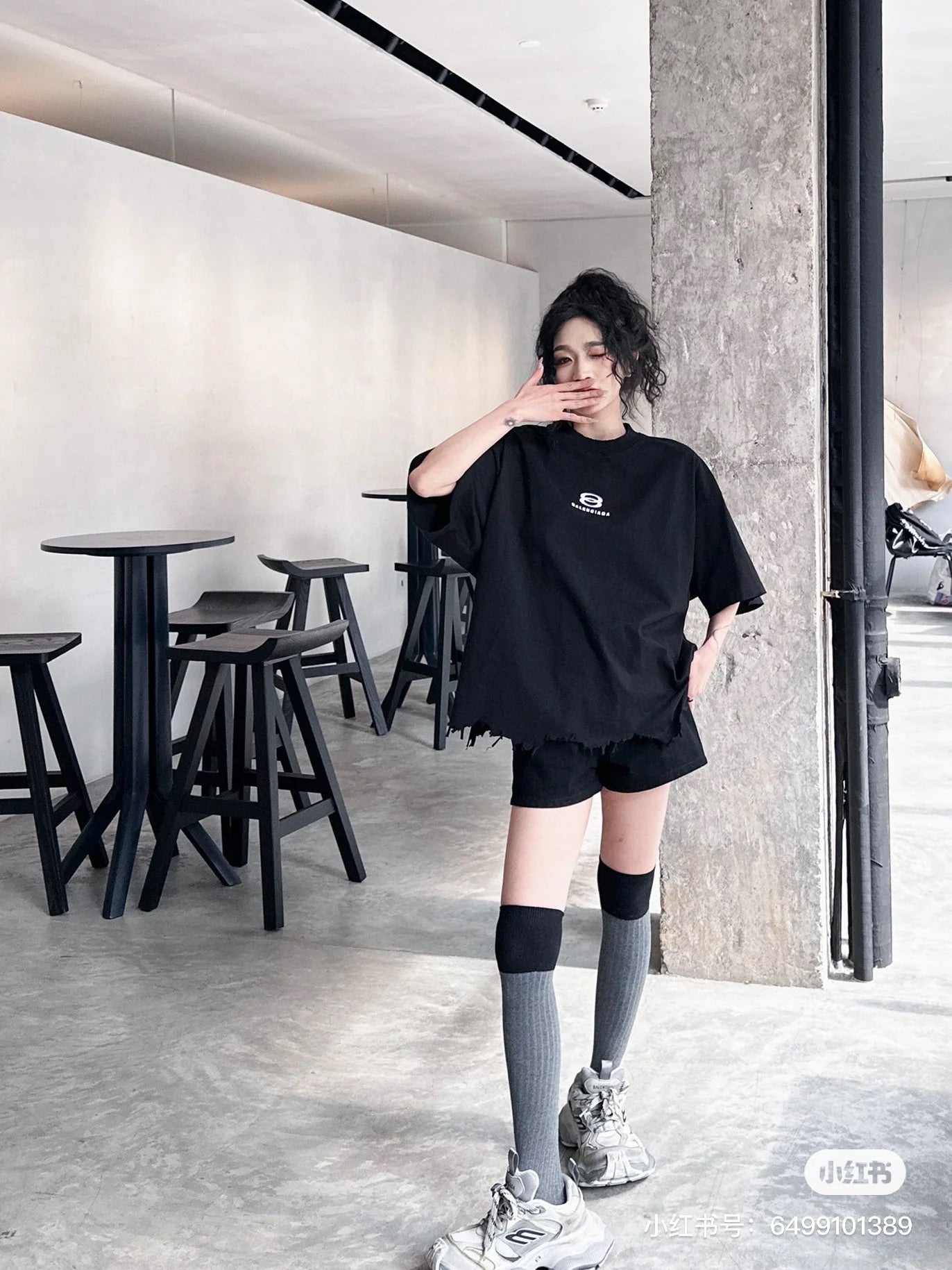 GTR / 발렌시아가 반팔티 , BLCG 24/SS 디스트로이드 스몰 자수 태슬 티셔츠