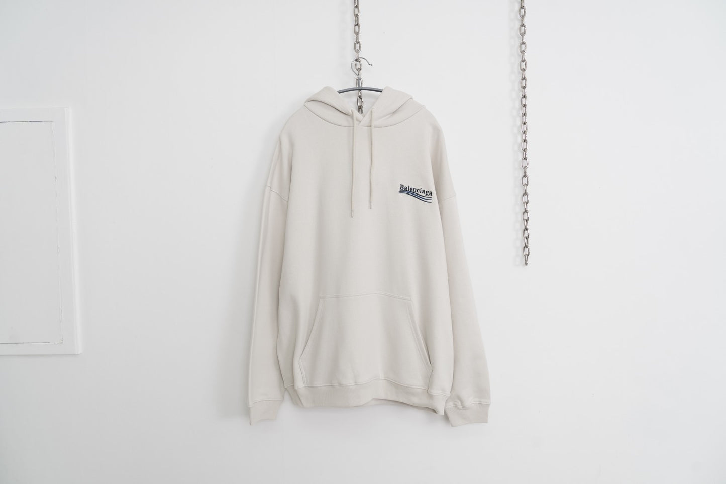 체인2호 / 발렌시아가 후드티