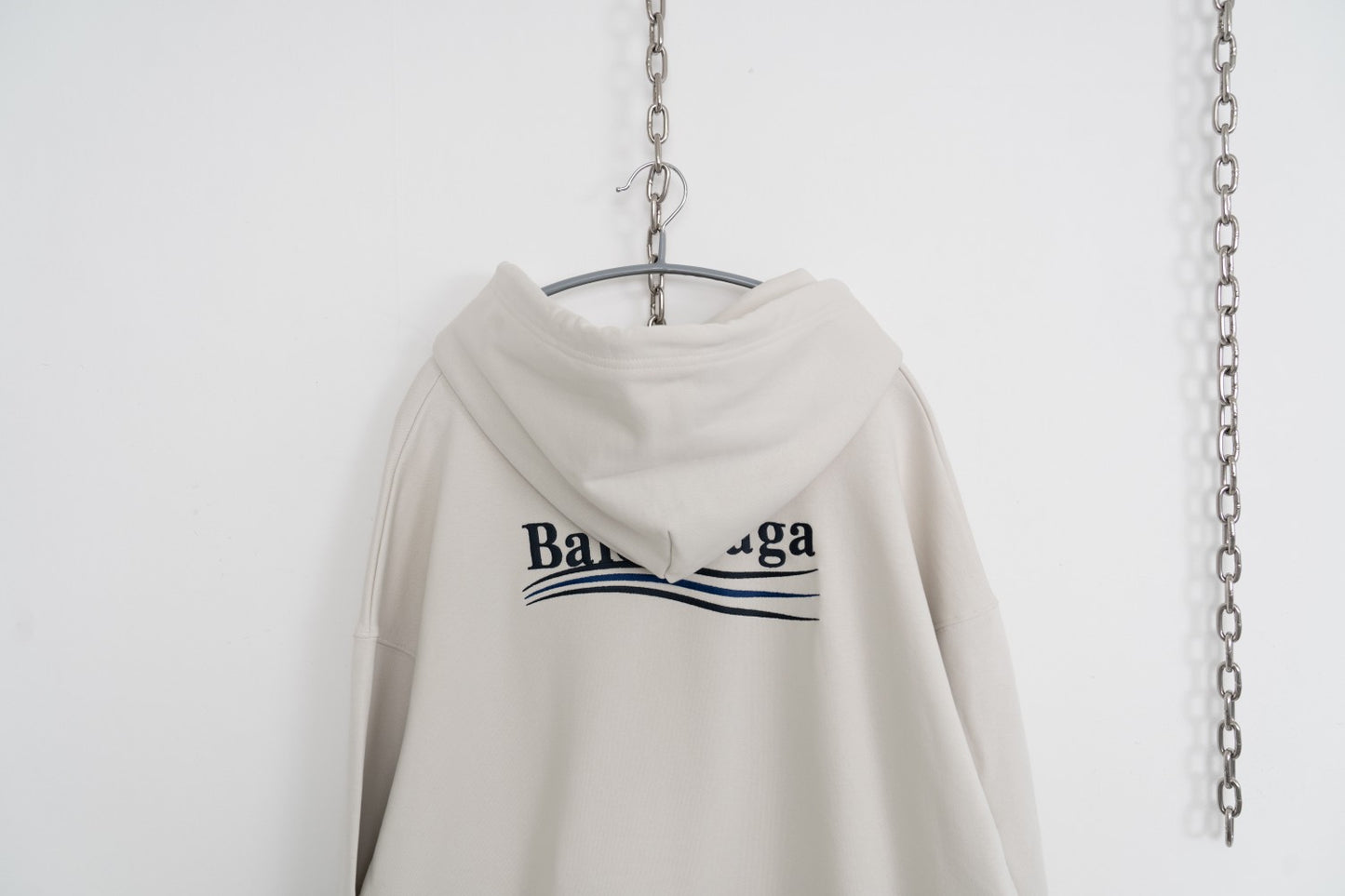 체인2호 / 발렌시아가 후드티