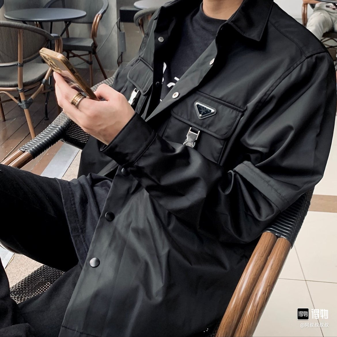 체인 / 프라다버튼 루즈 탈부착 긴팔 셔츠 자켓