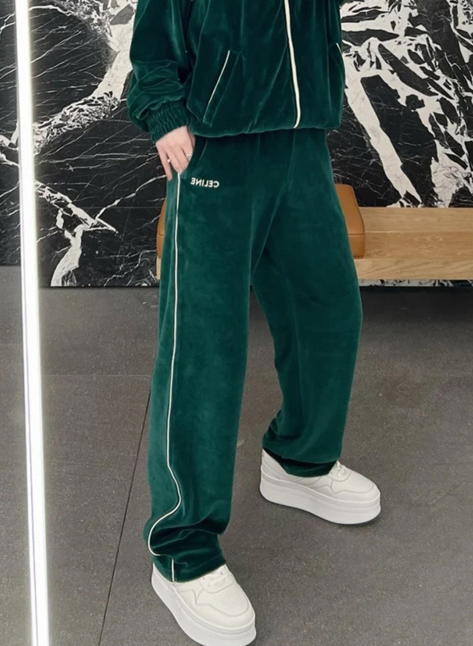 체인2호 / 셀린느 벨벳 팬츠