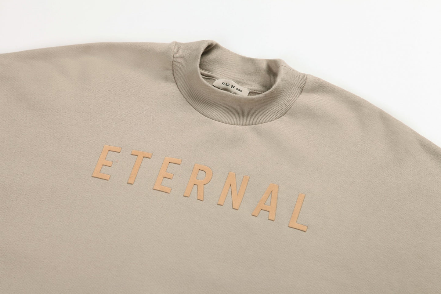 세나 / FOG 메인 라인 ETERNAL 이터널 레터 스웨트셔츠