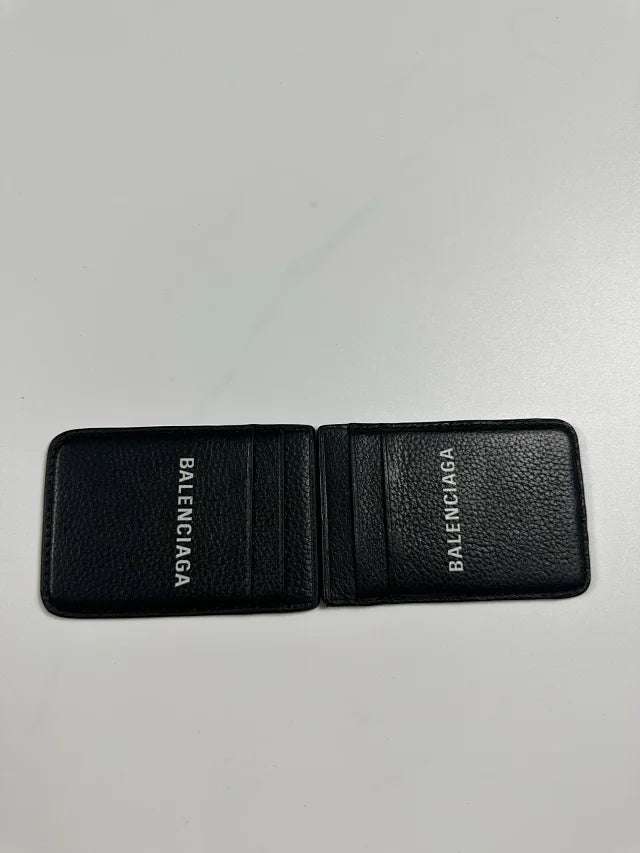 꼬부기 / 발렌시아가 맥세이프