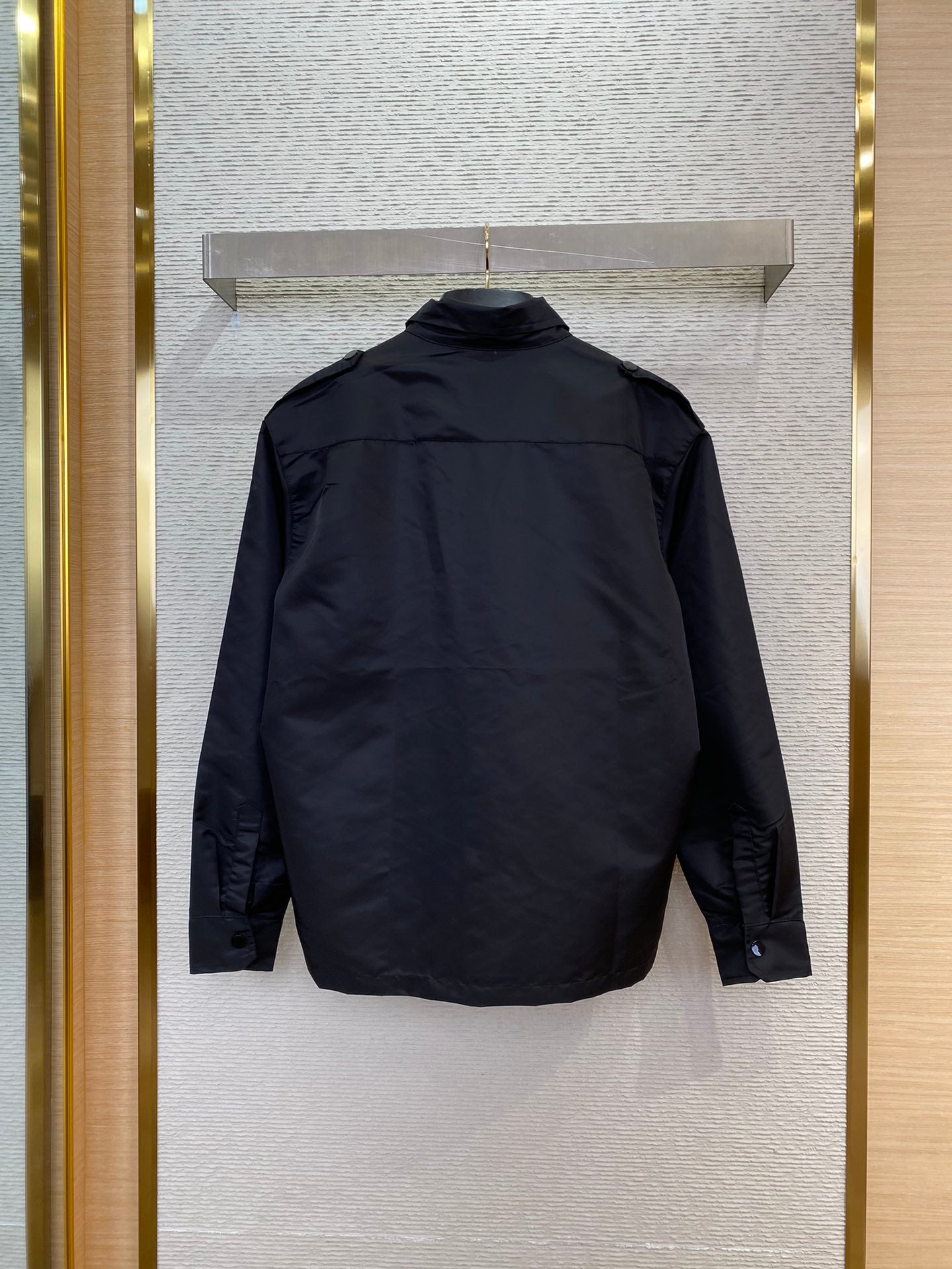 체인2호 / PRADA 프라다 재생 나일론 삼각형 작업복 셔츠