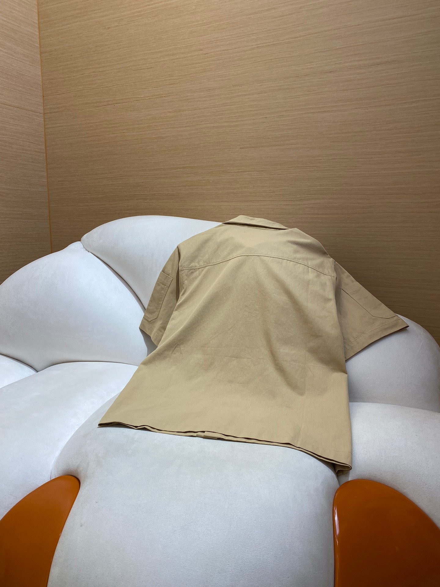 체인2호 / 마르지엘라 자수 터틀넥 셔츠