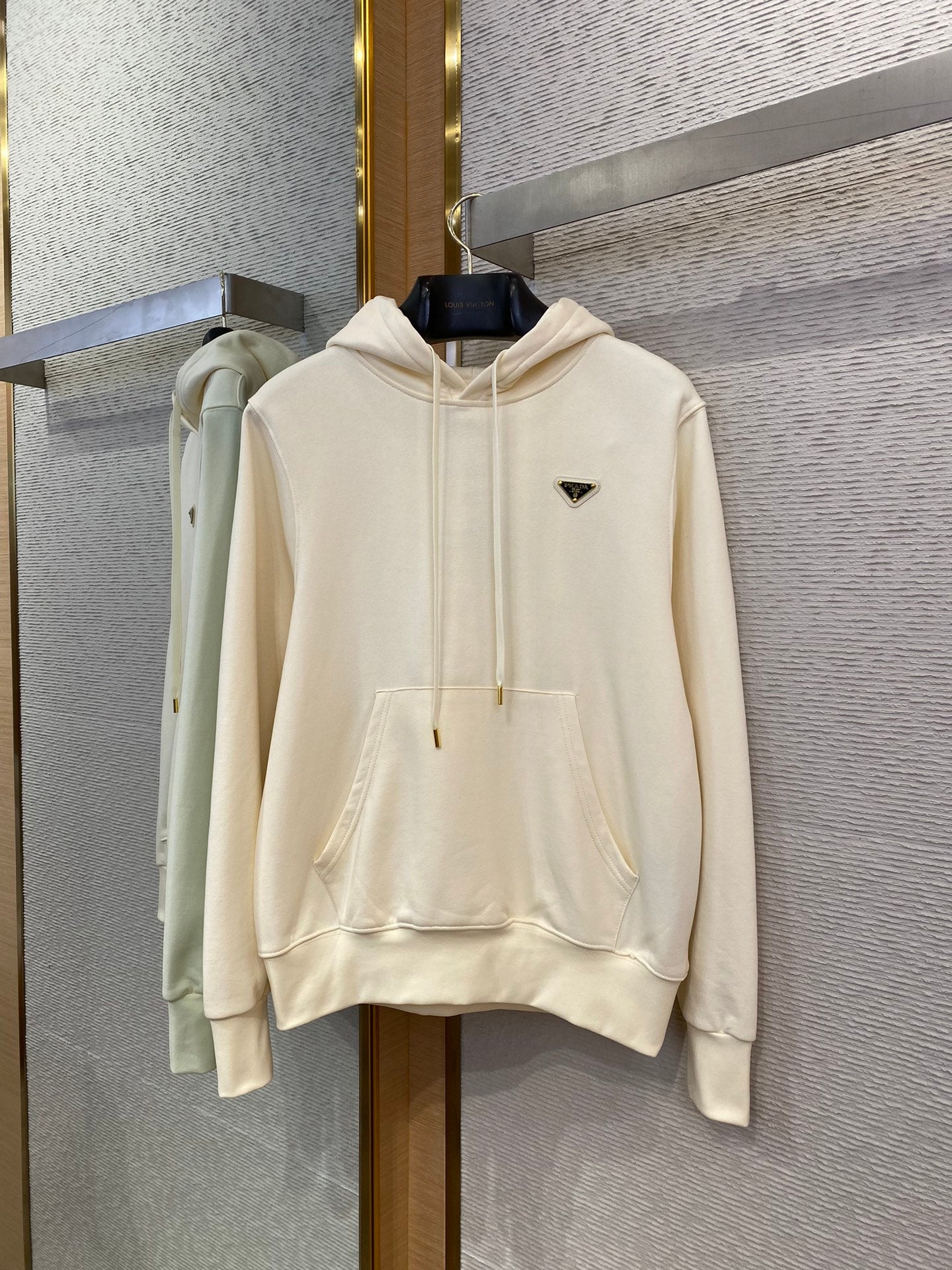 체인2호 / PRADA 프라다 삼각 후드 후드
