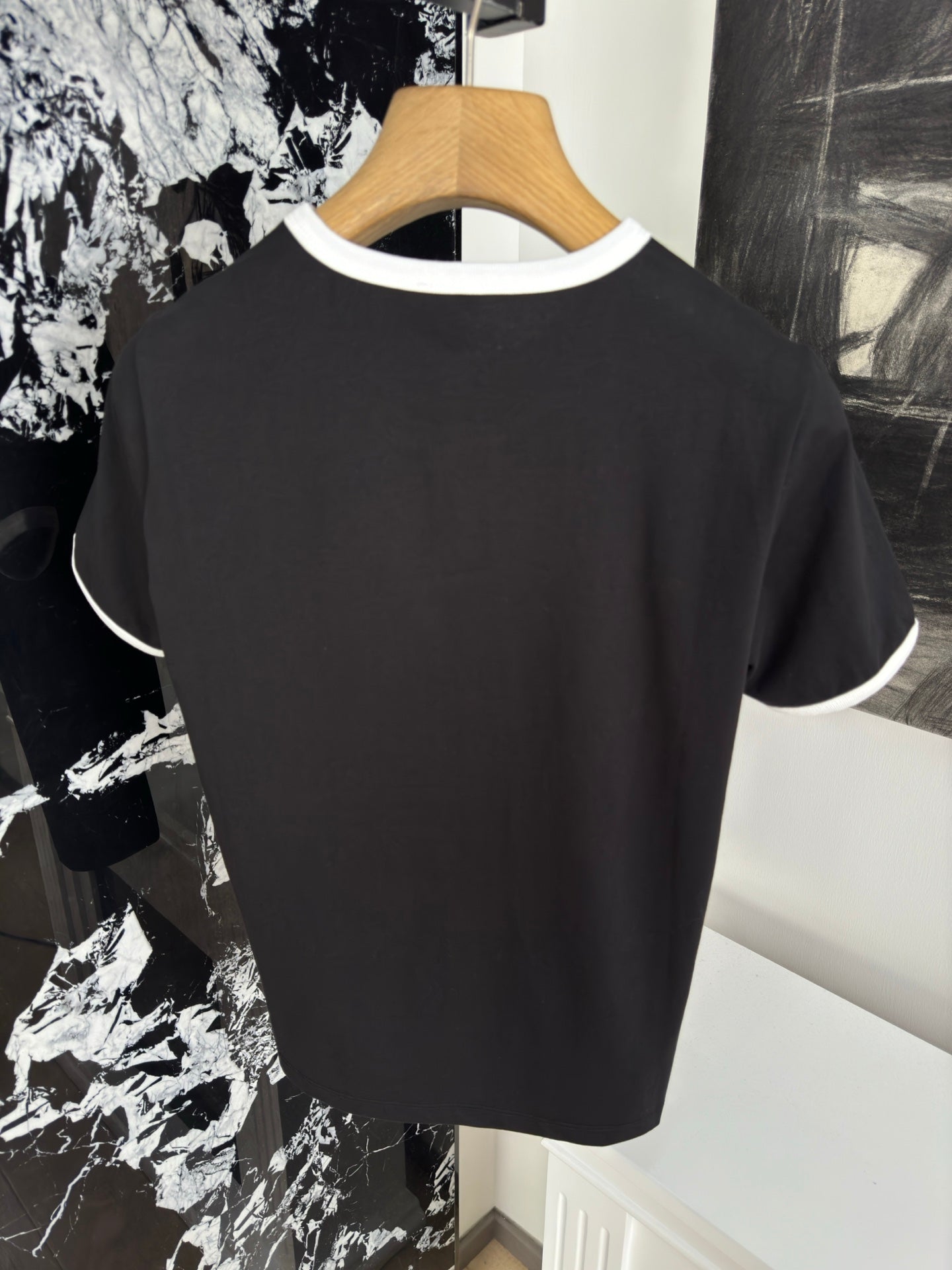 체인2호 / LOEWE 로이웨이 로고 반팔 티셔츠