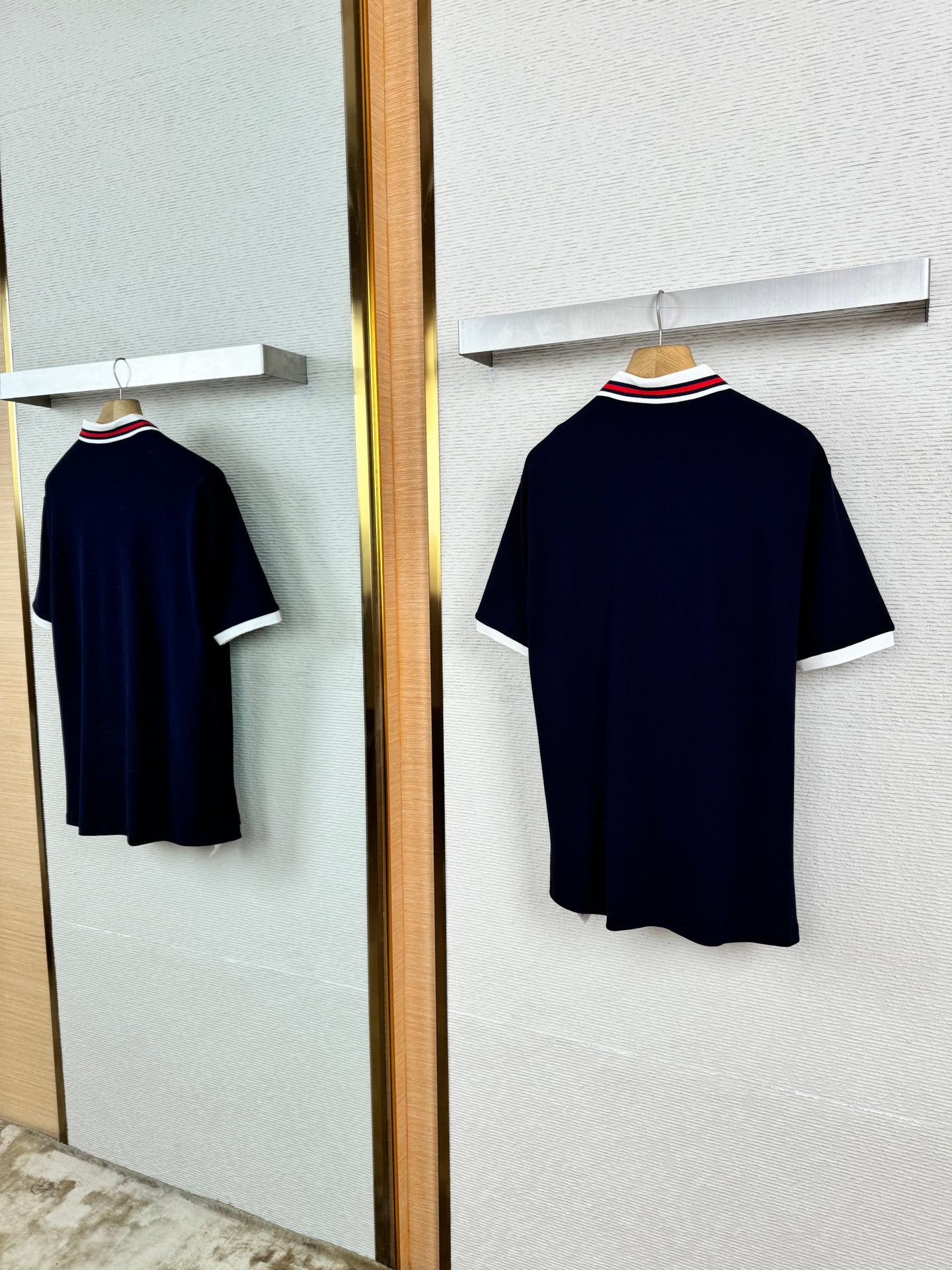 체인2호 / 구찌 자수 폴로 셔츠
