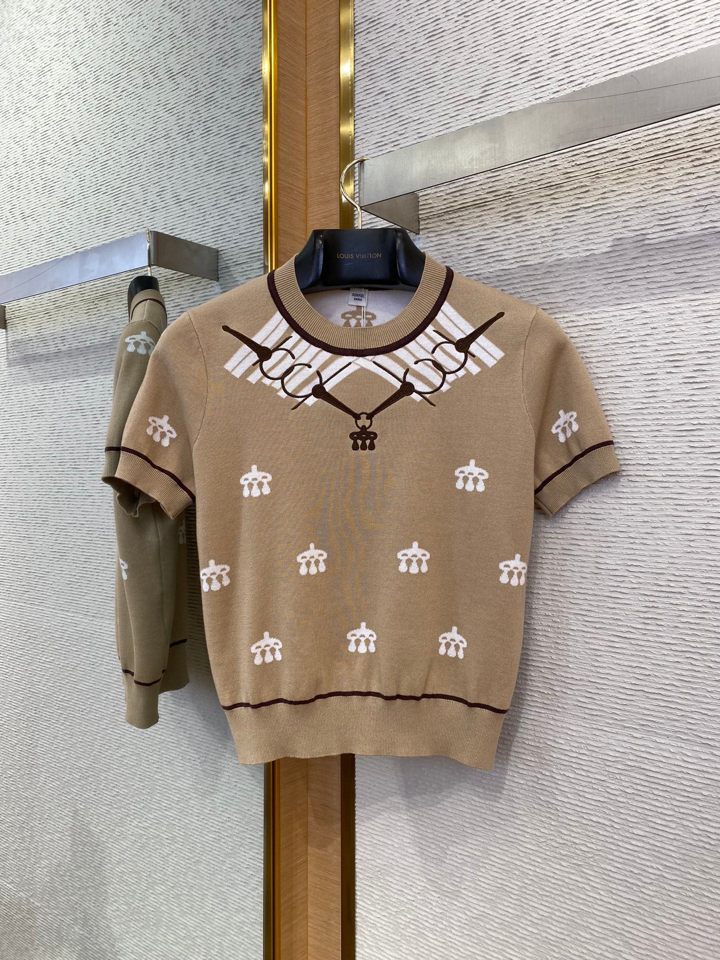 체인2호 / HERMES 니트 반팔