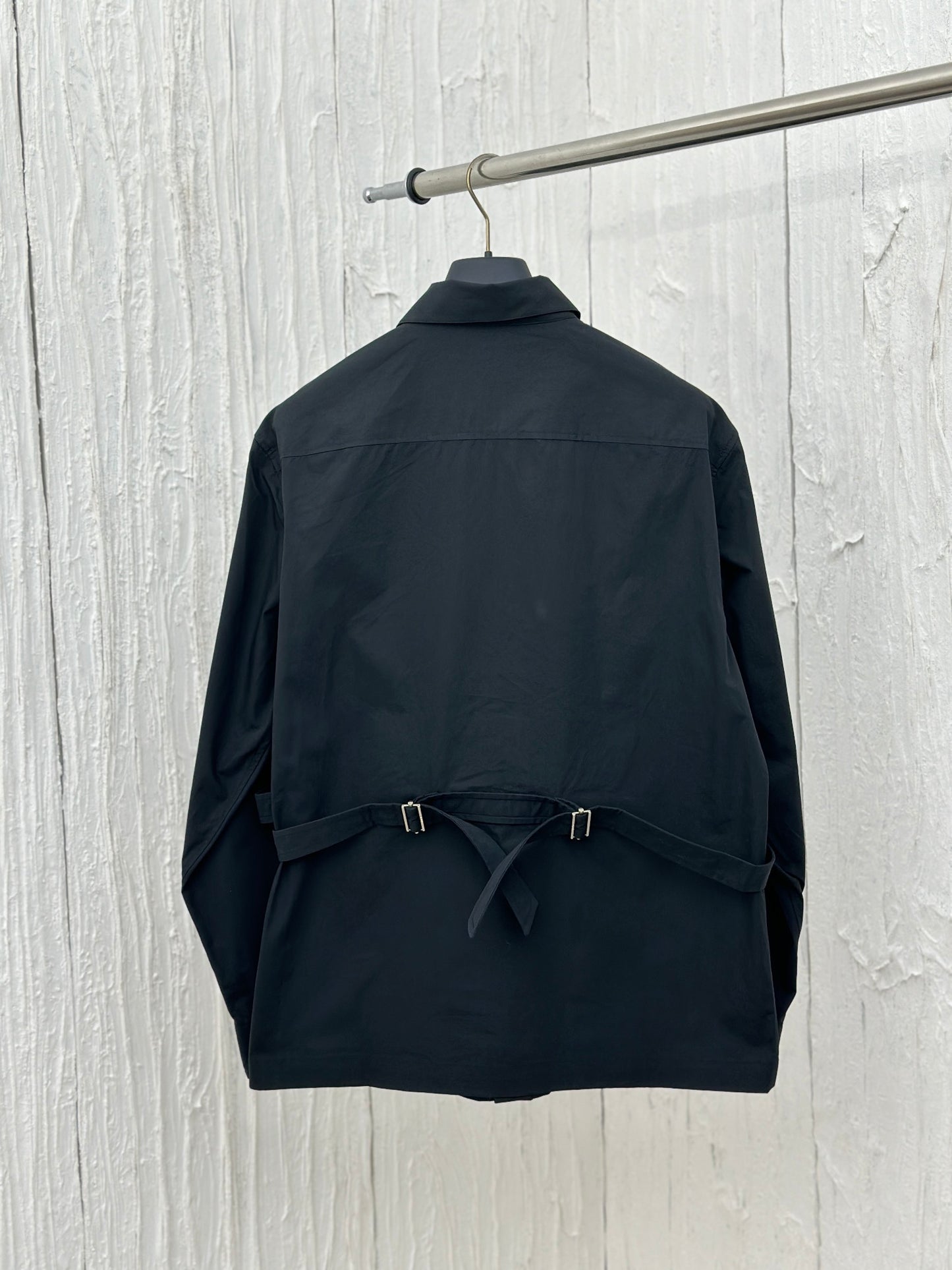 체인2호 / 디올 FW24 단색 터틀넥 싱글 스트랩 허리 재킷 셔츠 코트
