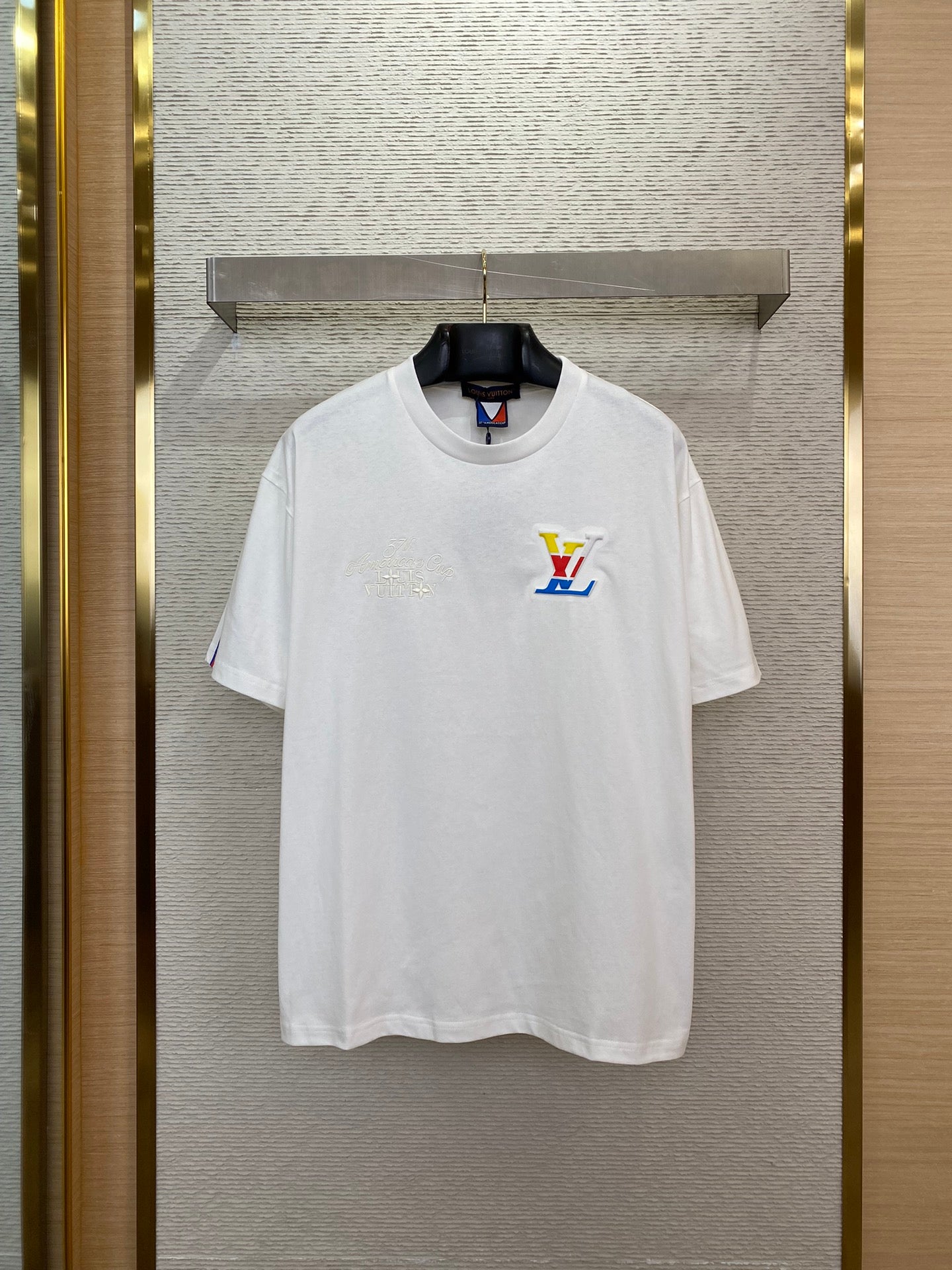 체인2호 /LV 니트 엠보 라운드 티셔츠