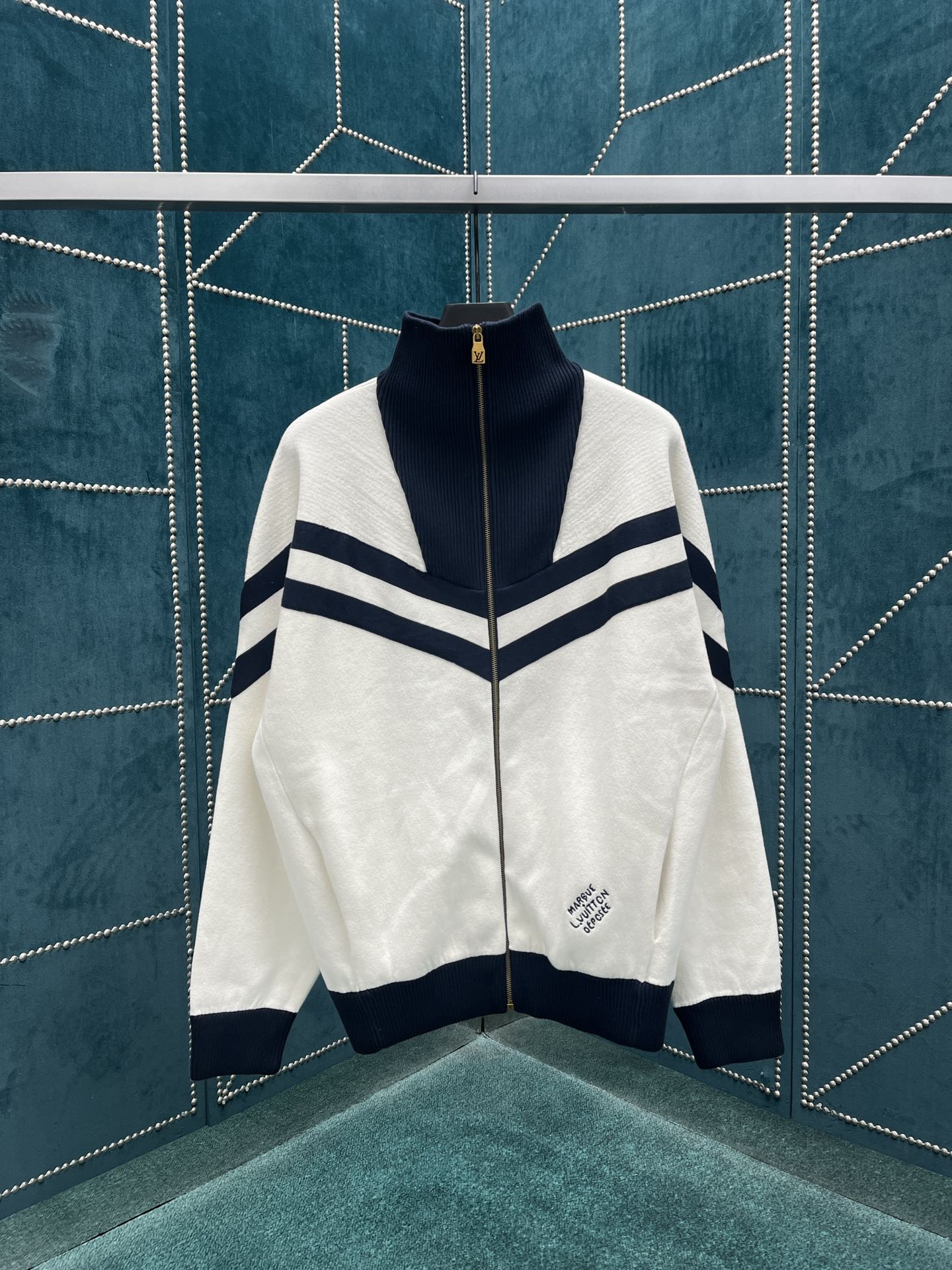 타일공장/루이비통 24ss 신상 니트 재킷