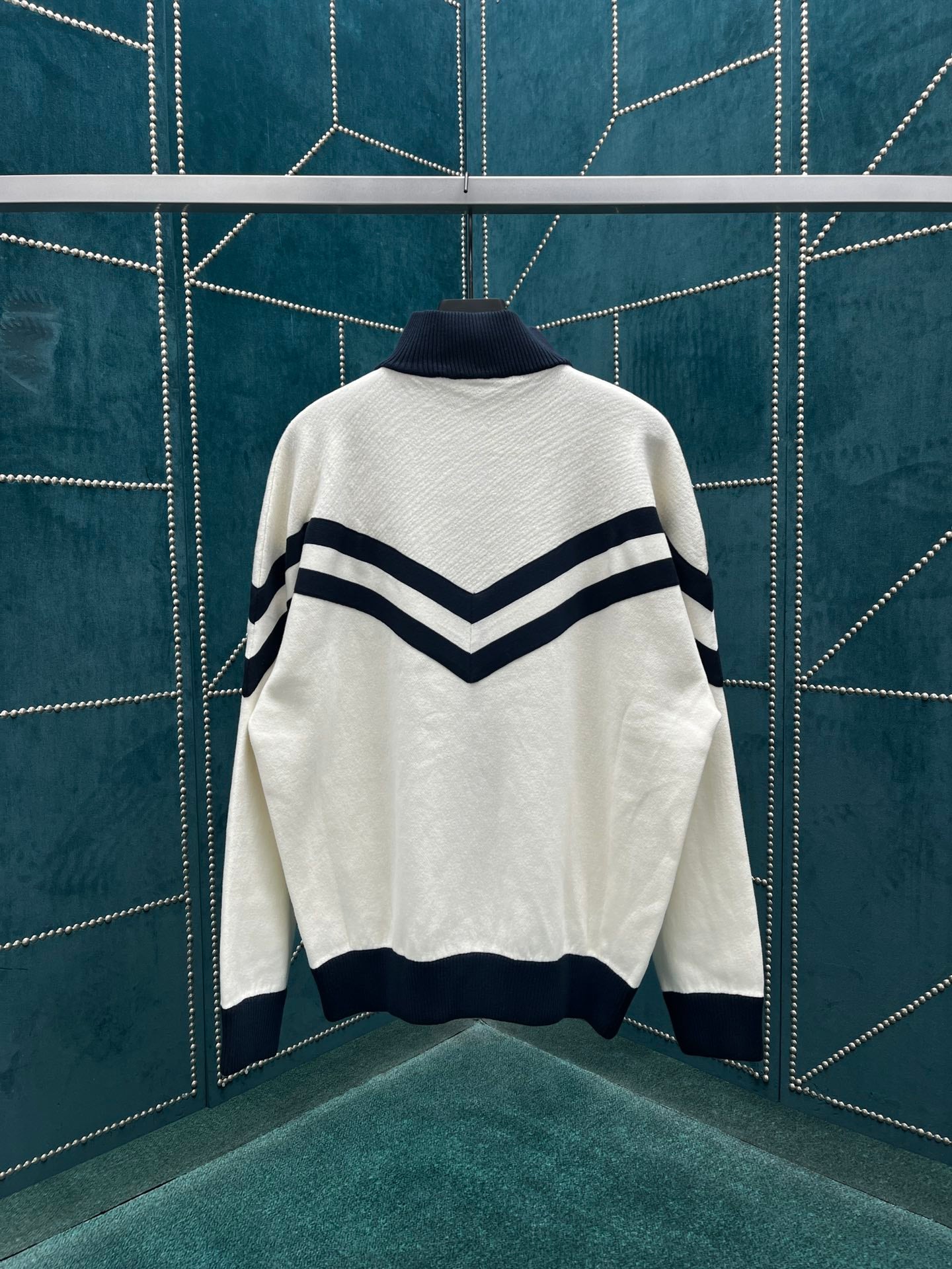 타일공장/루이비통 24ss 신상 니트 재킷