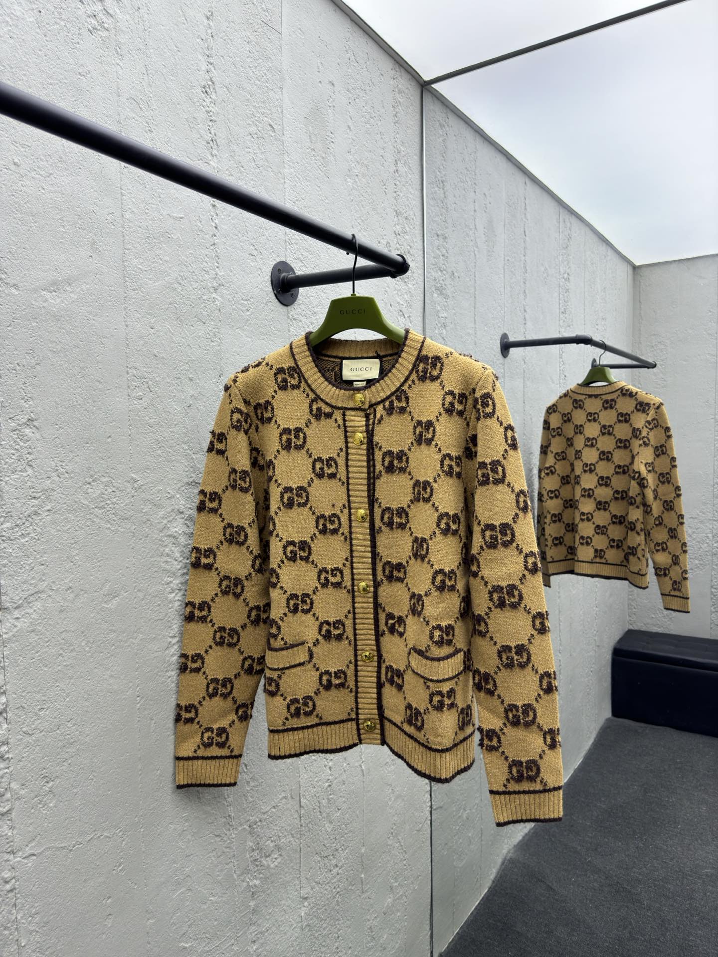 체인2호/구찌 여성 알파벳 카디건