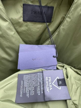 체인2호/프라다 칼라 없는 나일론 면복 조끼