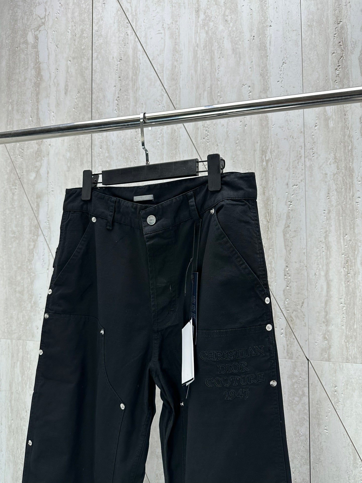 체인2호/디올 남성 24Fw 버클 자수 롱 팬츠