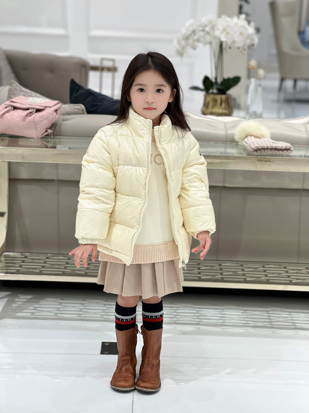 AA/몽*레어 여아 베이지색 조끼 패딩