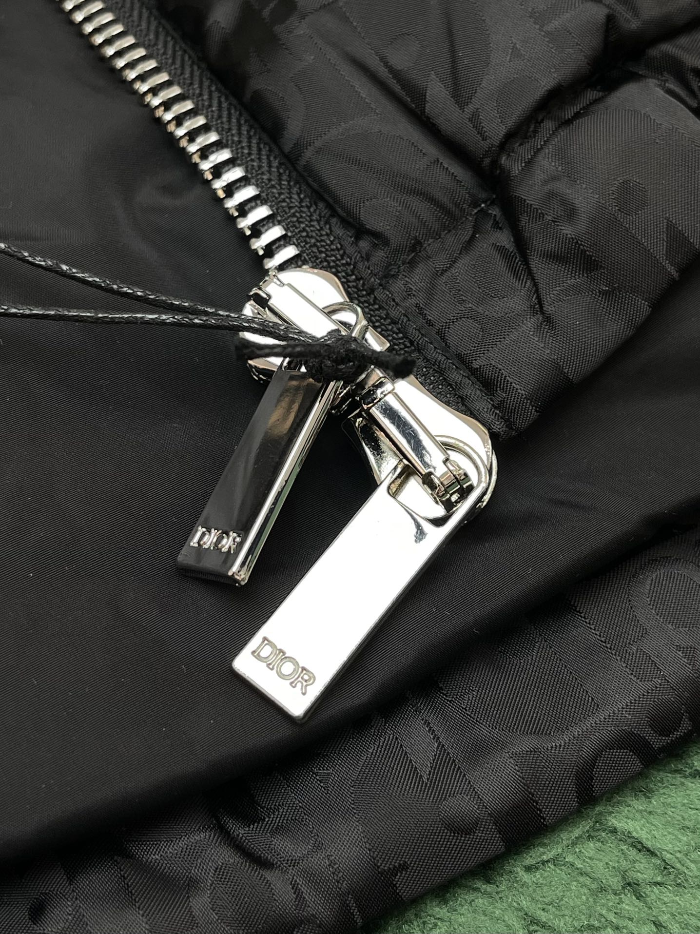 R공장 /디올 남성 다운 재킷