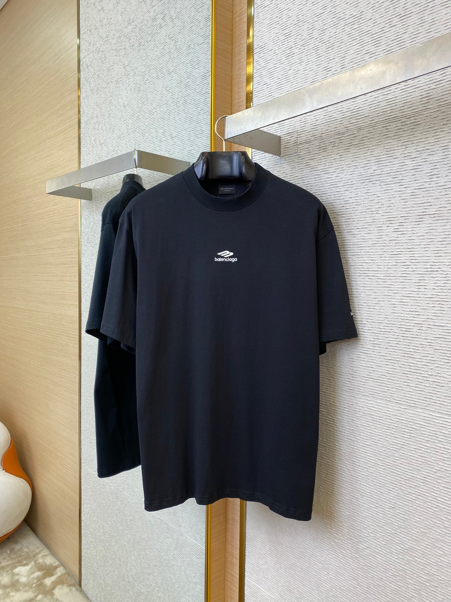 체인2호/발렌시아가 남성 자수 반팔