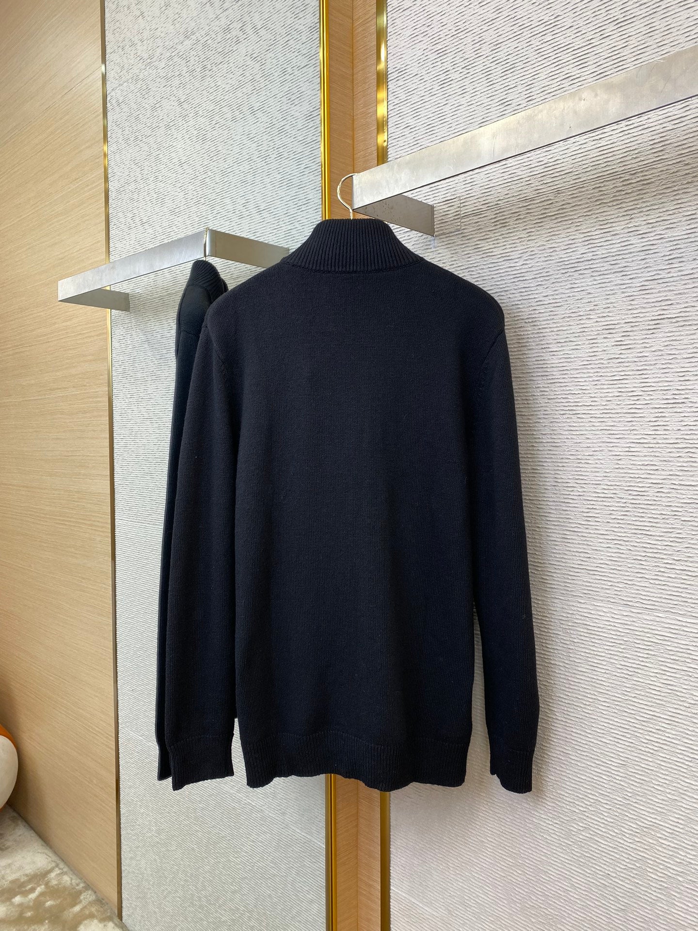 체인2호/프라다 남성 울 자수 지퍼 카디건