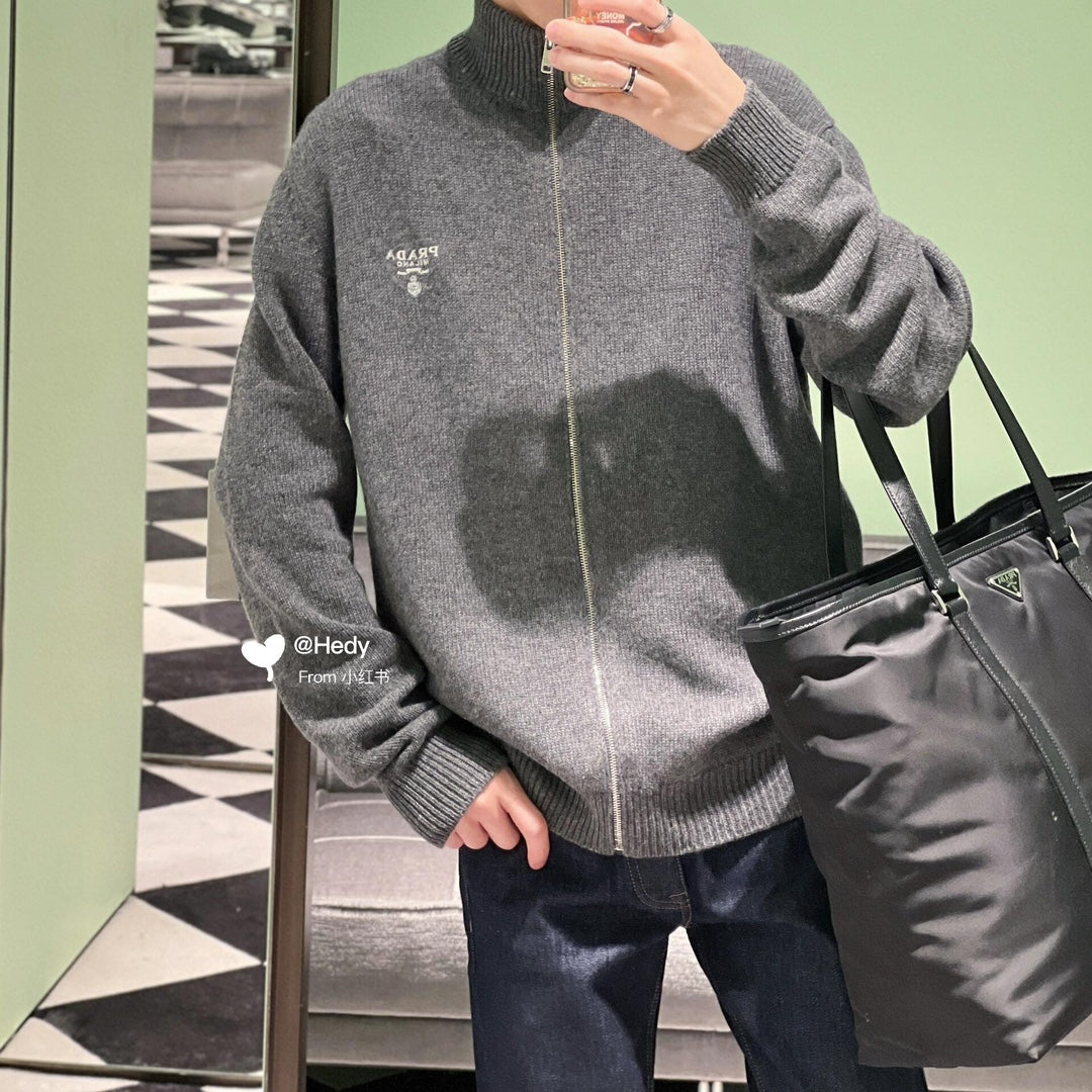 체인2호/프라다 남성 울 자수 지퍼 카디건