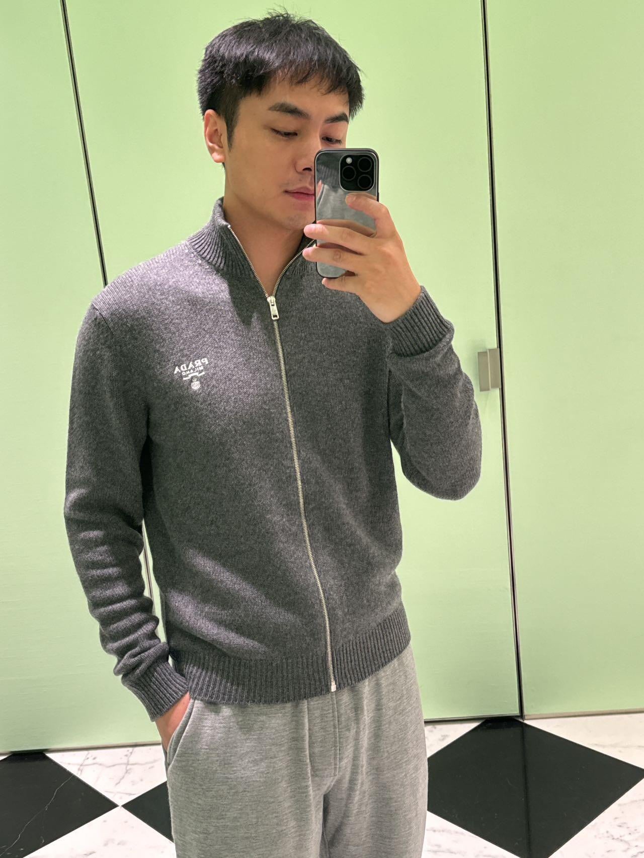 체인2호/프라다 남성 울 자수 지퍼 카디건