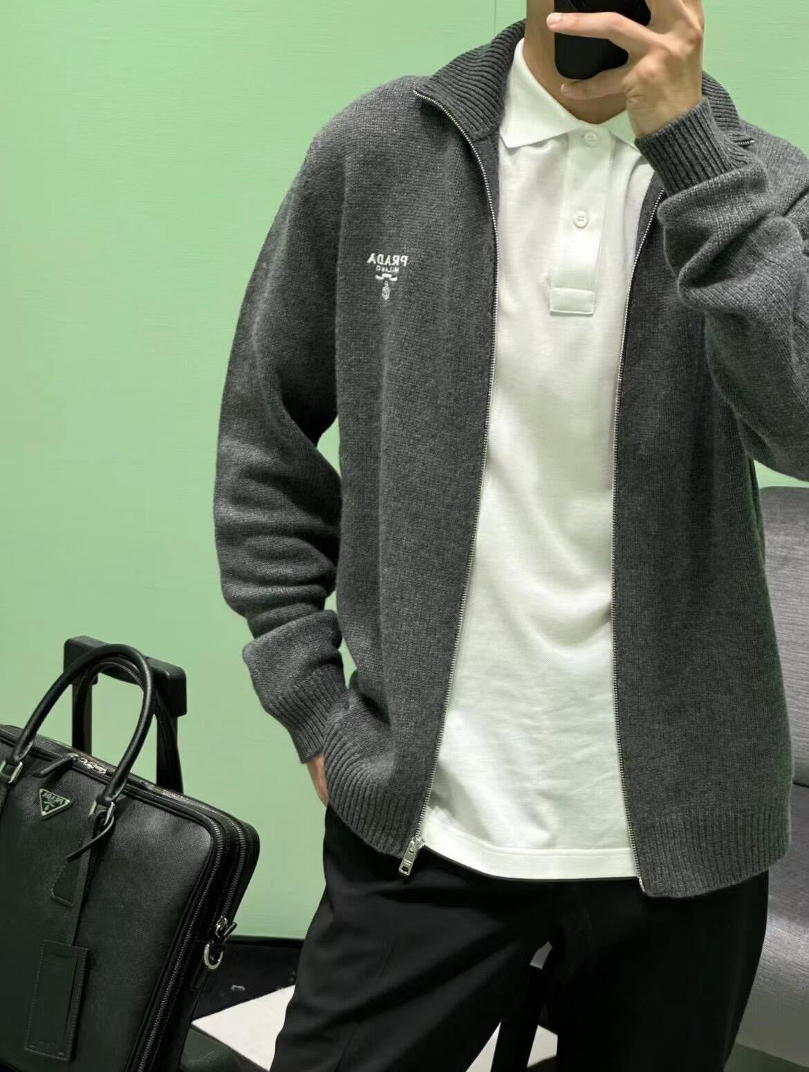 체인2호/프라다 남성 울 자수 지퍼 카디건