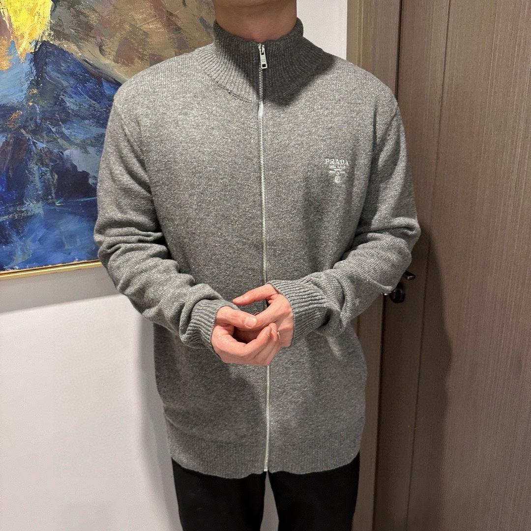 체인2호/프라다 남성 울 자수 지퍼 카디건